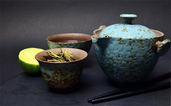 低メンテナンス庭づくりのコツ5つ、植えっぱなしでOKな植物を紹介